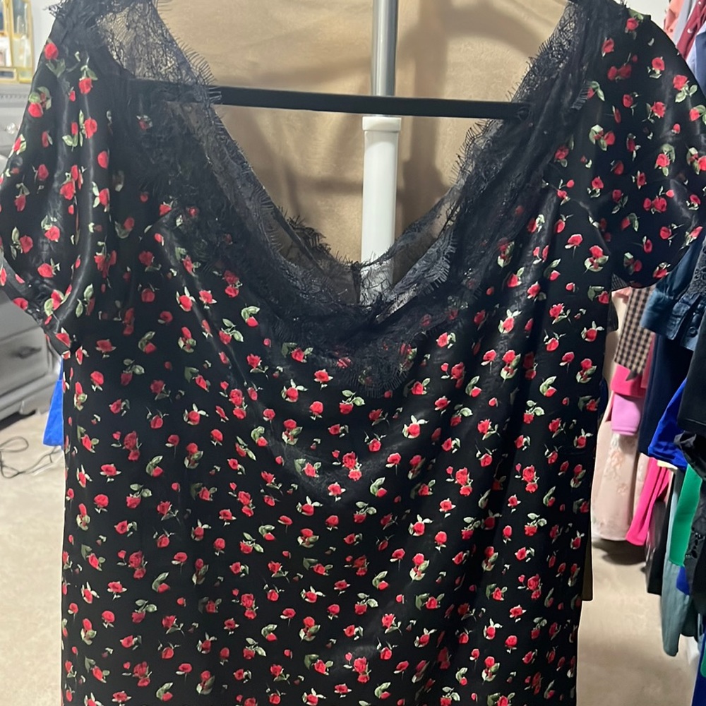 Súper cute rose pattern dress